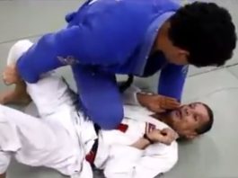 Knee On Belly Armlock Counter - Relson Gracie