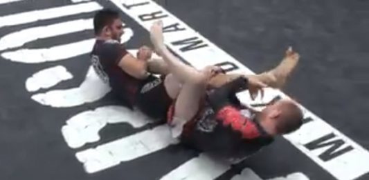 WARNING: Terrible Leg Break and Extremely loud Fracture as a result of Heel Hook