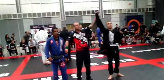 BJJ White Belt defeats BJJ Black Belt by Submission