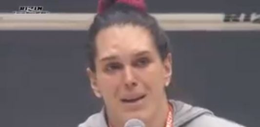 Gabi Garcia in Tears Apologizes For a Canceled Fight, I'm normal Girl