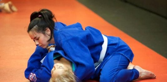 Female BJJ Practitioner: My Professor is Being Inappropriate With Me