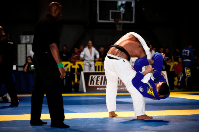How to Defeat Bigger Opponents In BJJ