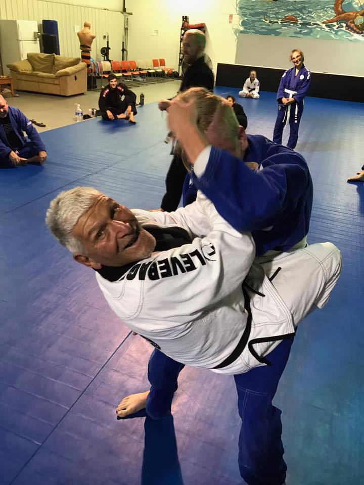 Practice jiu-Jitsu Old Age