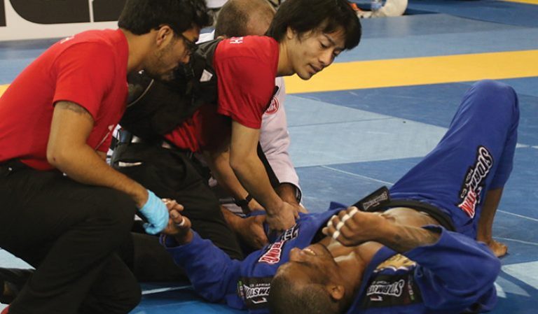 BJJ Knee Injuries: Recovering From An LCL Tear - BJJ World