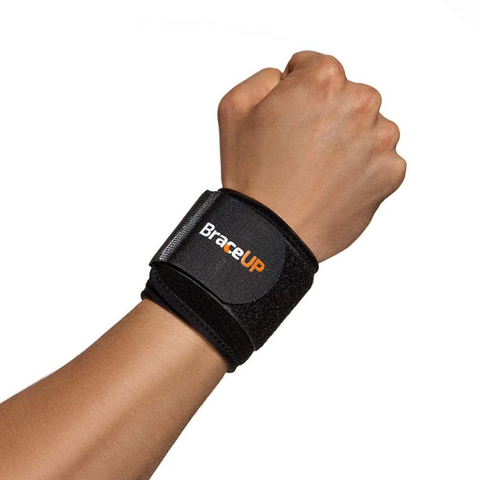 Best MMA Wrist Braces 2021 Guide With Reviews BJJ World