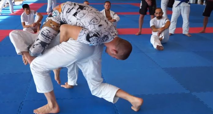 Inverted backmount New BJJ Position