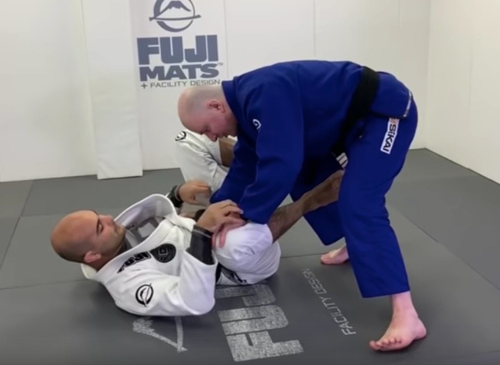 Passing the guard Danaher DVD INStructional Full Review