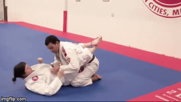 Closed Guard BJj Pass With Arm trap