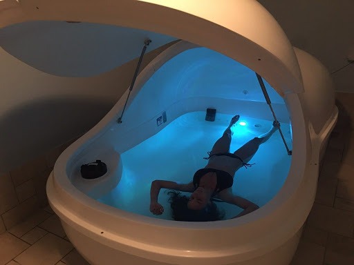 FLoat therapy how to recover from training BJJ 1