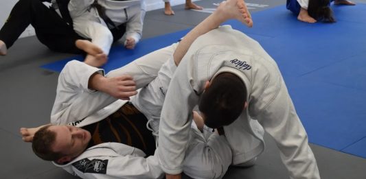 Three Levels Of BJJ Open Guard Sweeps