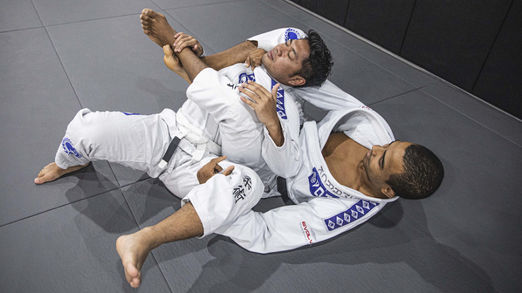 Jiu-Jitsu Choke: blood strangle