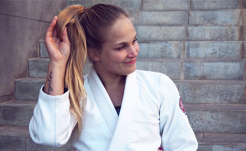 BJJ Hair: How To Deal With And Care For Long Hair In Grappling - BJJ World