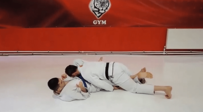 Dogbar BJj Kneebar Submission From Top