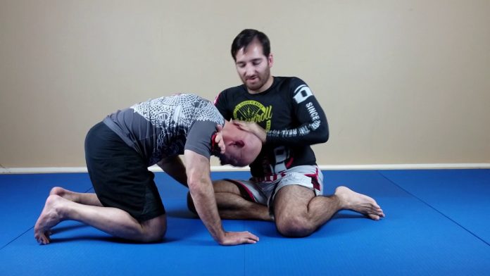 BJJ Control With The Chin Strap Grip