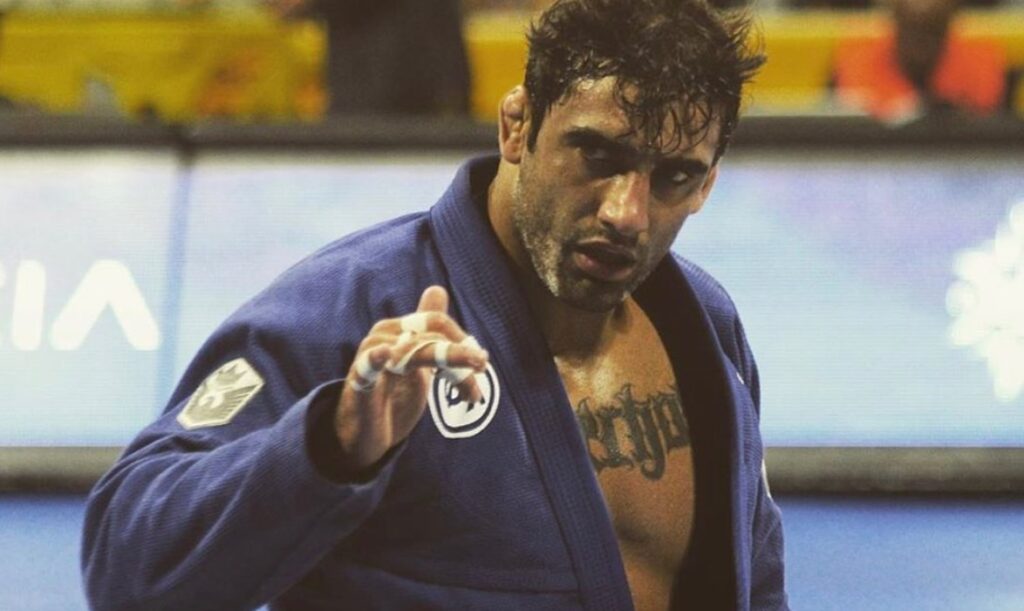 Leandro Lo is Shot in the head