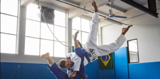 The ultimate guide to Jiu Jitsu Benefits: Why You Have to Try BJJ