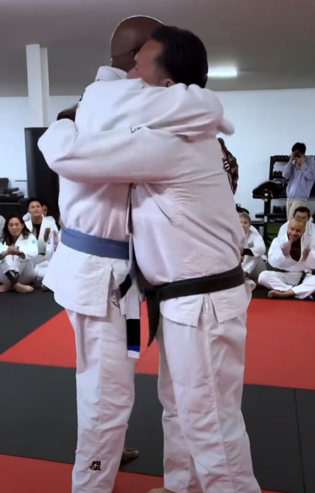 Barry Bonds was promoted to the rank of blue belt by his coach.
