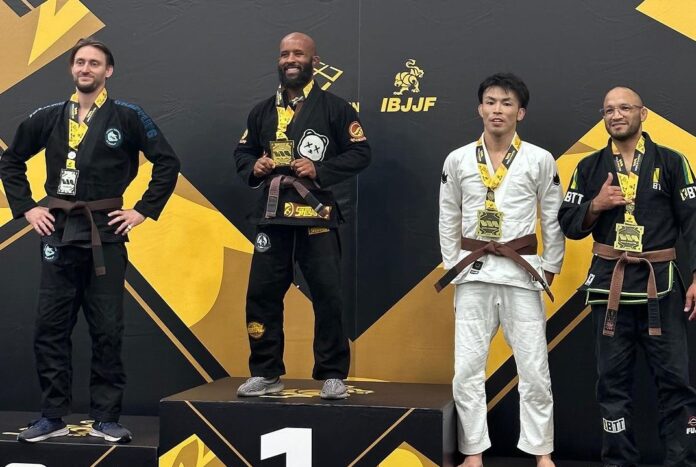 Demetrious “Mighty Mouse” Johnson Wins IBJJF Masters World Title with a Perfect 6-0 Score