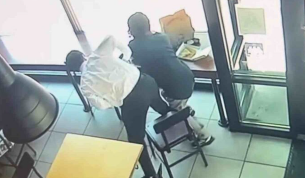 Security Camerra Footage of Purple Belt US Attorney Taking Down Mugger in Taco Bell