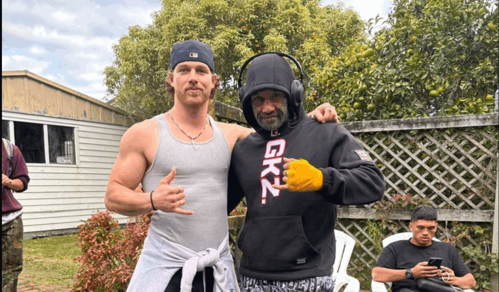 Dan Hooker 1 Minute Scraps Returns With $50K